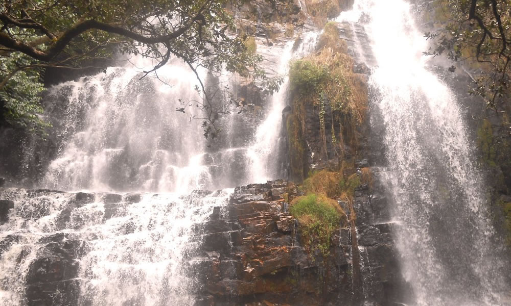 4 Days Waterfalls Tour in Burundi